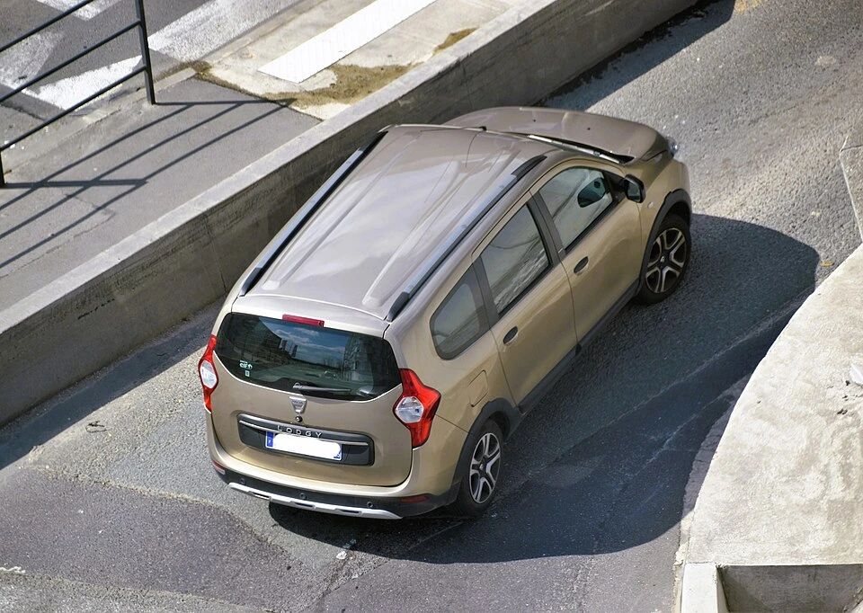 Dacia Lodgy 2012 ve Sonrası 5 Kişi — araç fotoğrafı