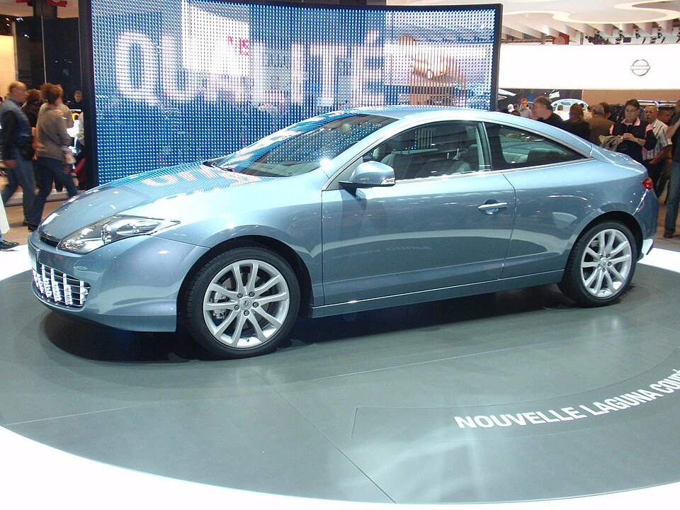 Renault Laguna 3 Coupe 2008-2015 — araç fotoğrafı