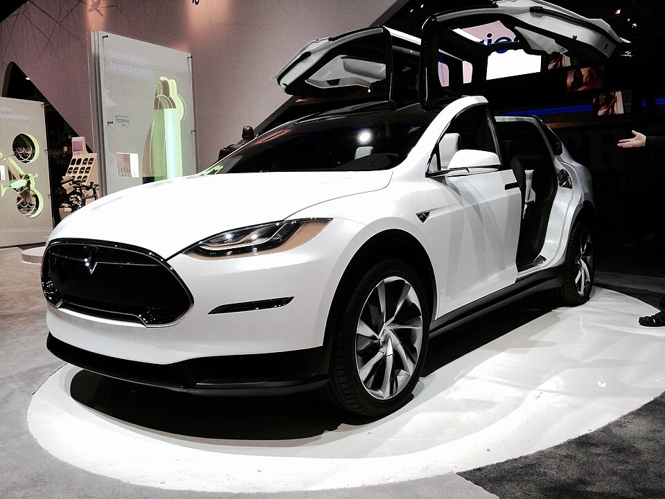 Tesla Model X 2015 ve Sonrası — araç fotoğrafı