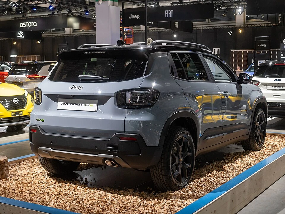 Jeep Avenger Hibrit — araç fotoğrafı