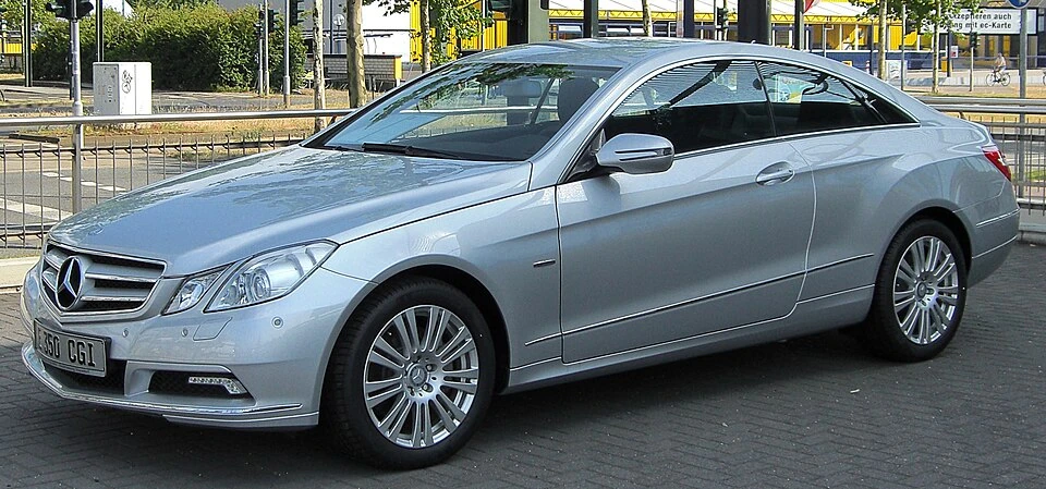 Mercedes E Coupe C207 2009-2017 — araç fotoğrafı