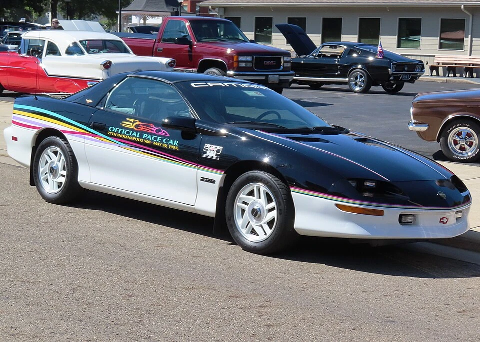 Chevrolet Camaro 1993-2002 — araç fotoğrafı