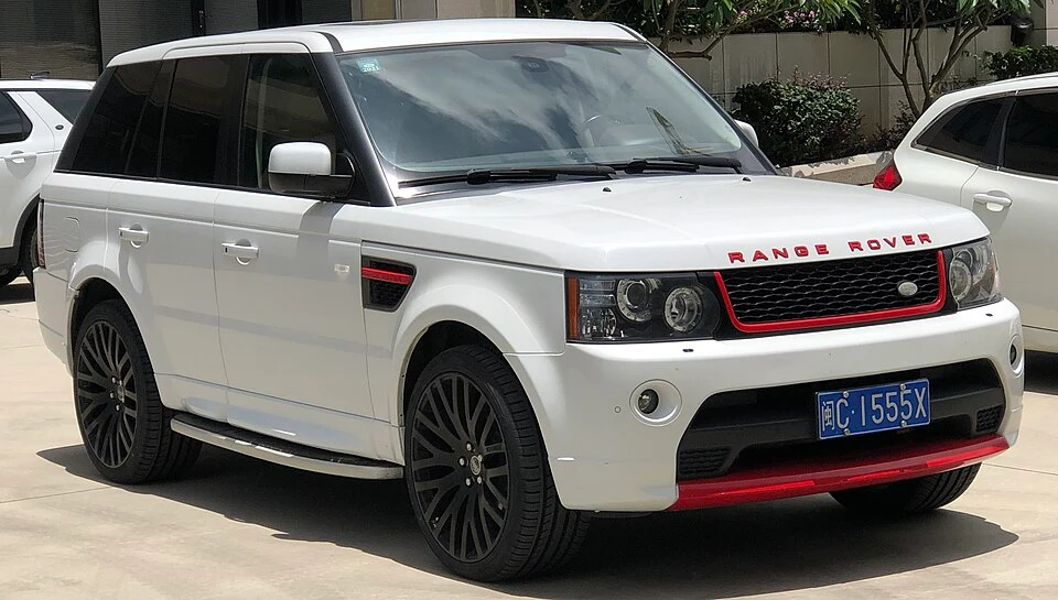 Range Rover Sport L320 2010-2013 Makyajlı — araç fotoğrafı