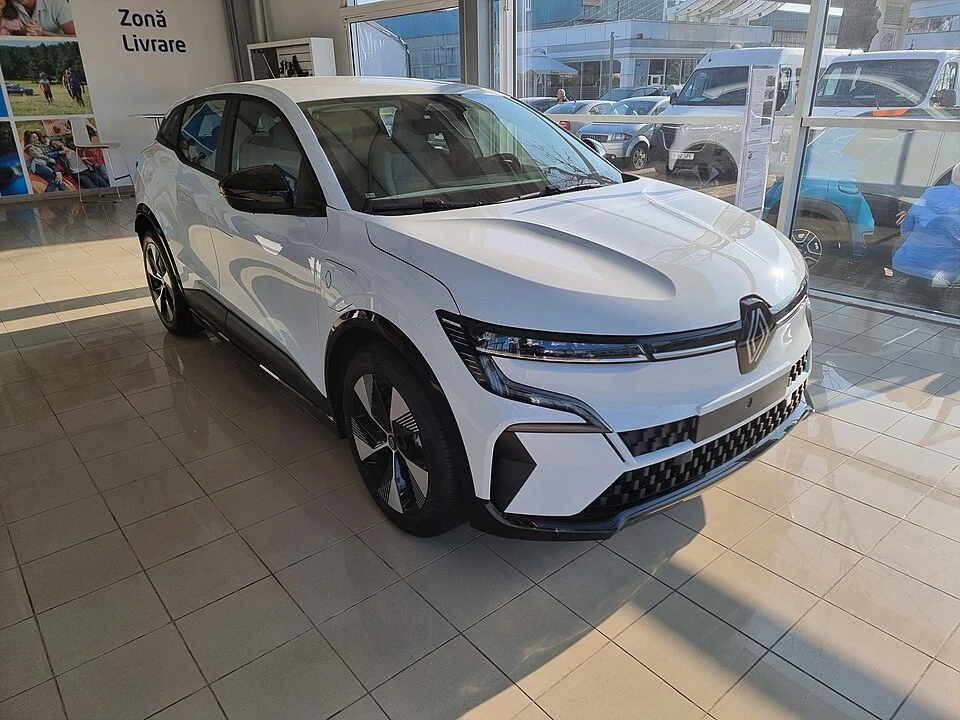 Renault Megane E Tech — araç fotoğrafı