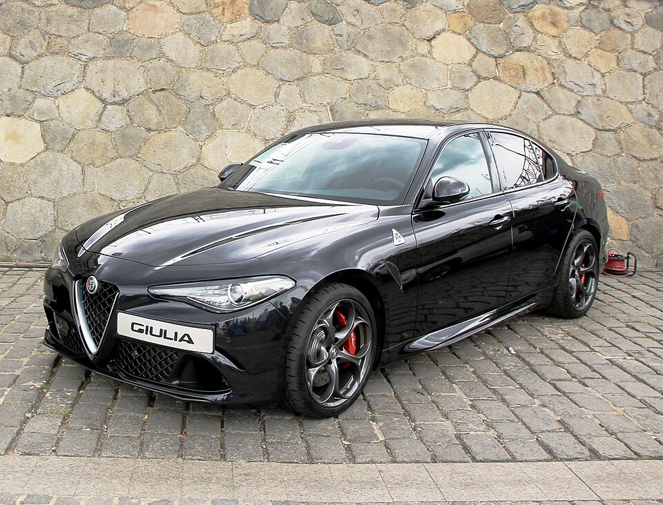 Alfa Romeo Giulia 2016 ve sonrası — araç fotoğrafı