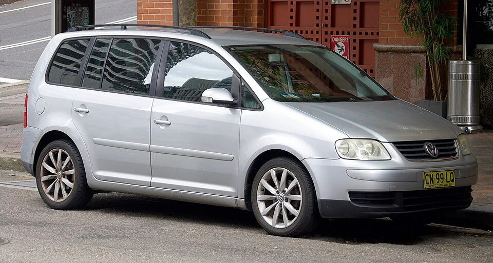 VW Touran 2003-2010 — araç fotoğrafı