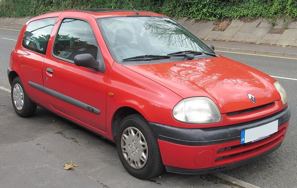 Renault Clio 2 1998-2004 — araç fotoğrafı