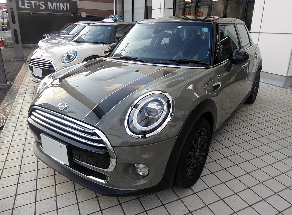 Mini Cooper F55 2015 ve Sonrası 5 Kapı — araç fotoğrafı