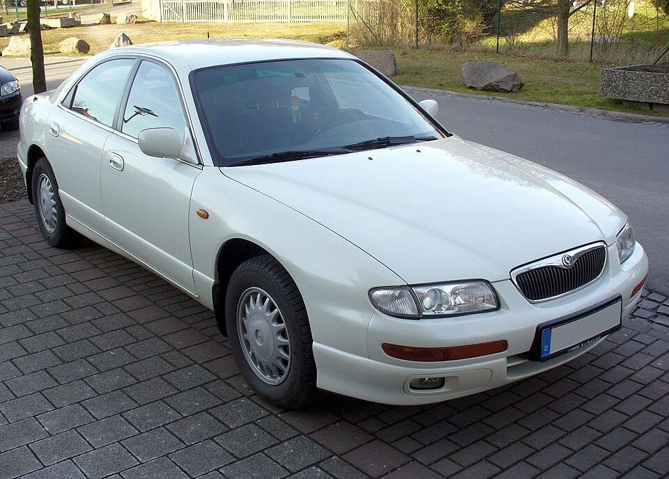 Mazda Xedos 9 1993-2001 — araç fotoğrafı