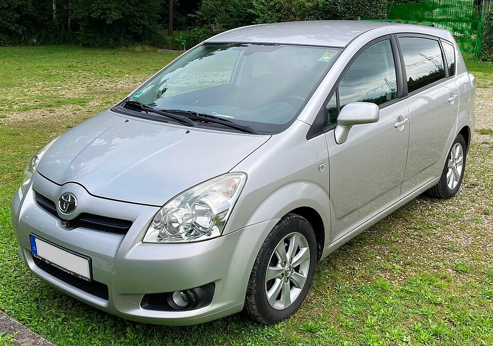 Toyota Corolla Verso 2004-2009 — araç fotoğrafı