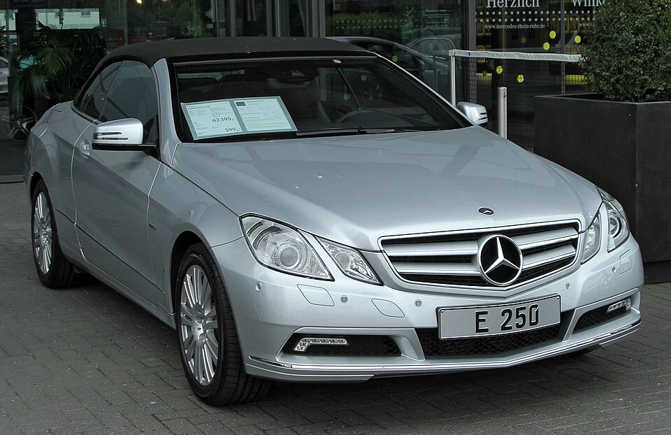 Mercedes E Cabrio A207 2009-2017 — araç fotoğrafı