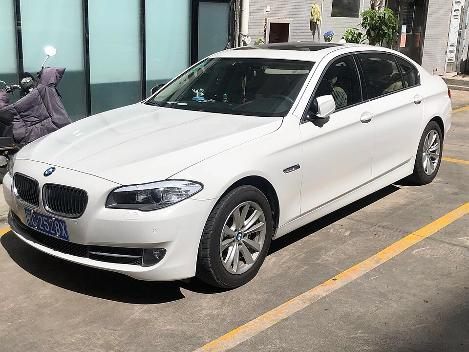 BMW 5 F18 2011-2016 LONG — araç fotoğrafı