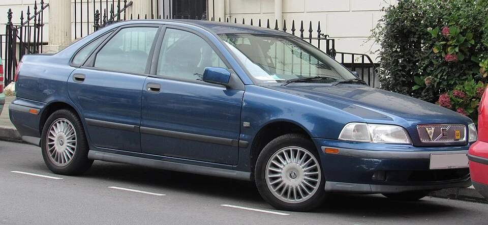 Volvo S40 1996-2000 — araç fotoğrafı