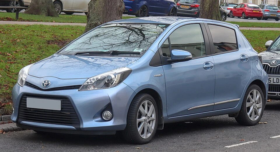 Toyota Yaris XP130 2013-2020 — araç fotoğrafı