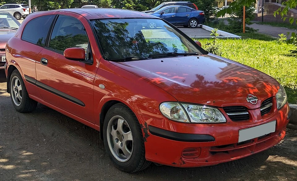 Nissan Almera 2000-2006 — araç fotoğrafı