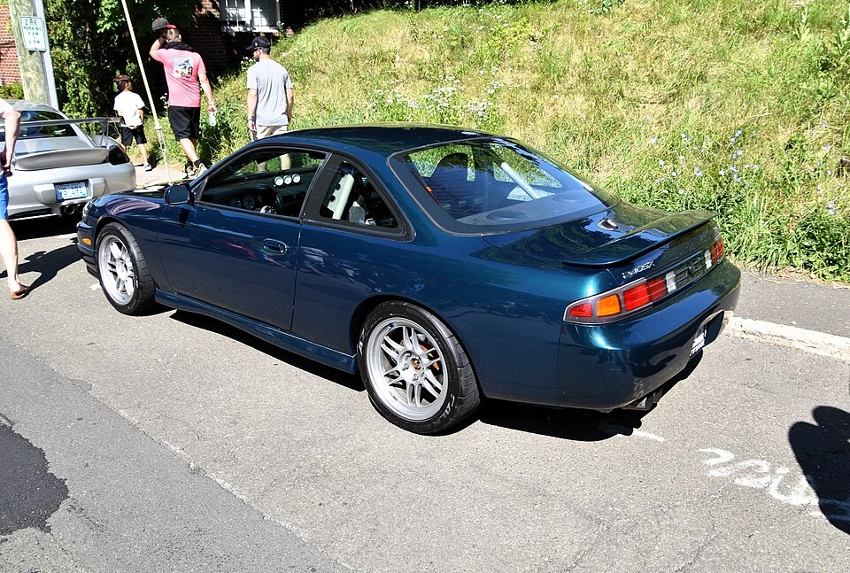 Nissan Silvia S14 1993-1998 — araç fotoğrafı