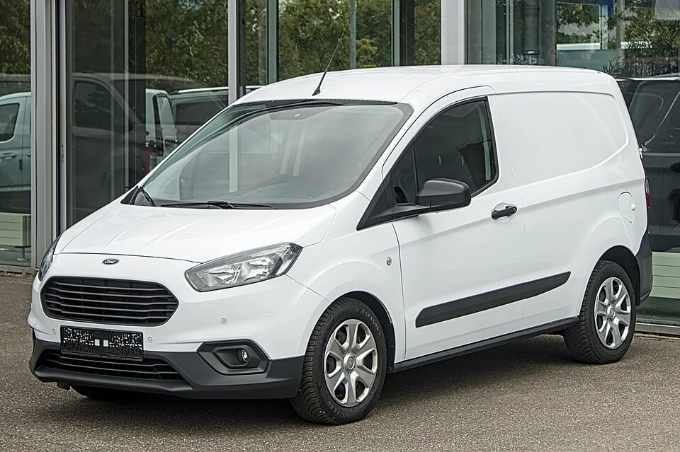 Ford Tourneo Courier VAN 2014 ve Sonrası — araç fotoğrafı