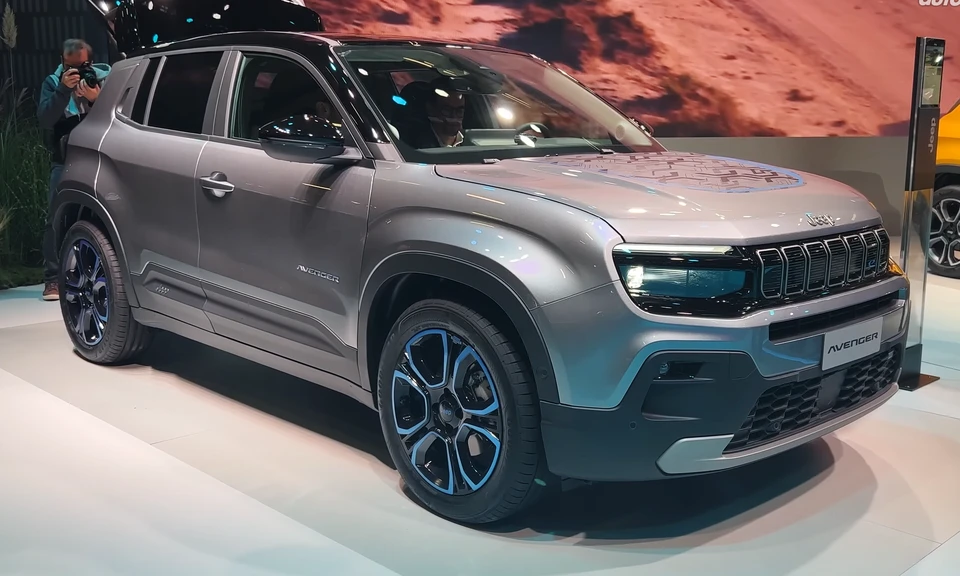 Jeep Avenger Elekritikli — araç fotoğrafı