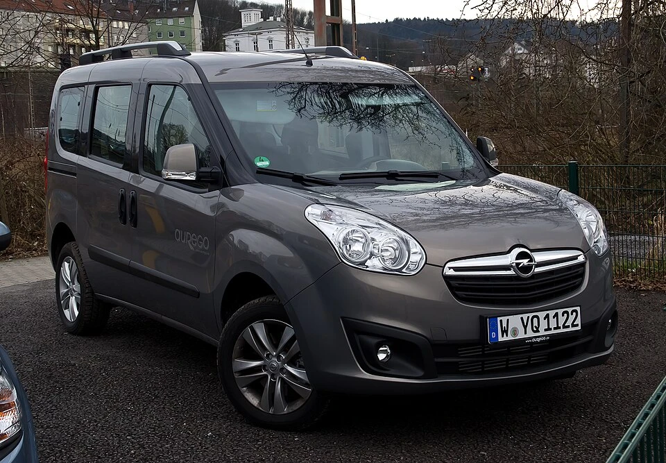 Opel Combo D 2012-2017 — araç fotoğrafı