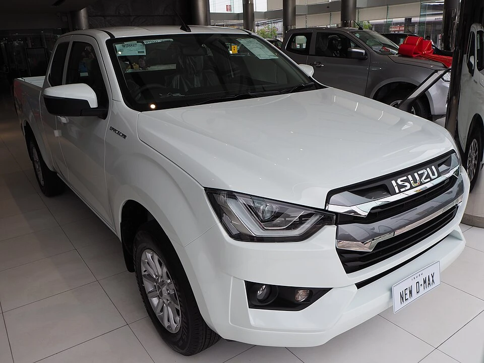 Isuzu D-Max 2019-2023 Uzatılmış Kabin — araç fotoğrafı